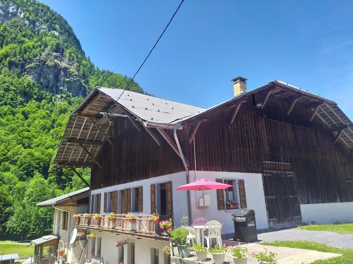 Appartement La Ferme De Fernand à Sixt 0*,